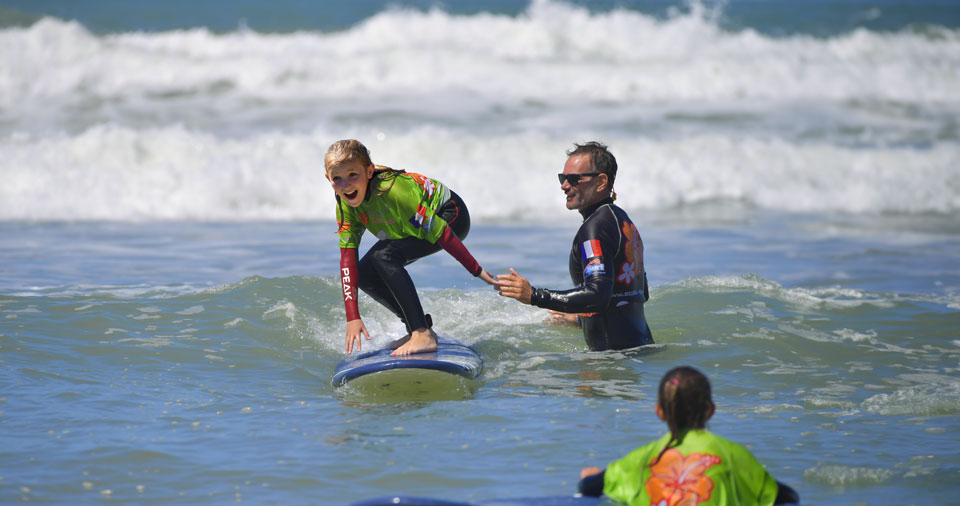 sam-tap-hand-ecole-de-surf-cote-sauvage-culture-surf
