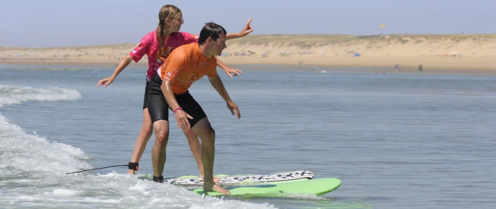 Cours de surf de surf duo moniteur de surf élève Côte Sauvage La Palmyre – ESCS La Palmyre Côte Sauvage
