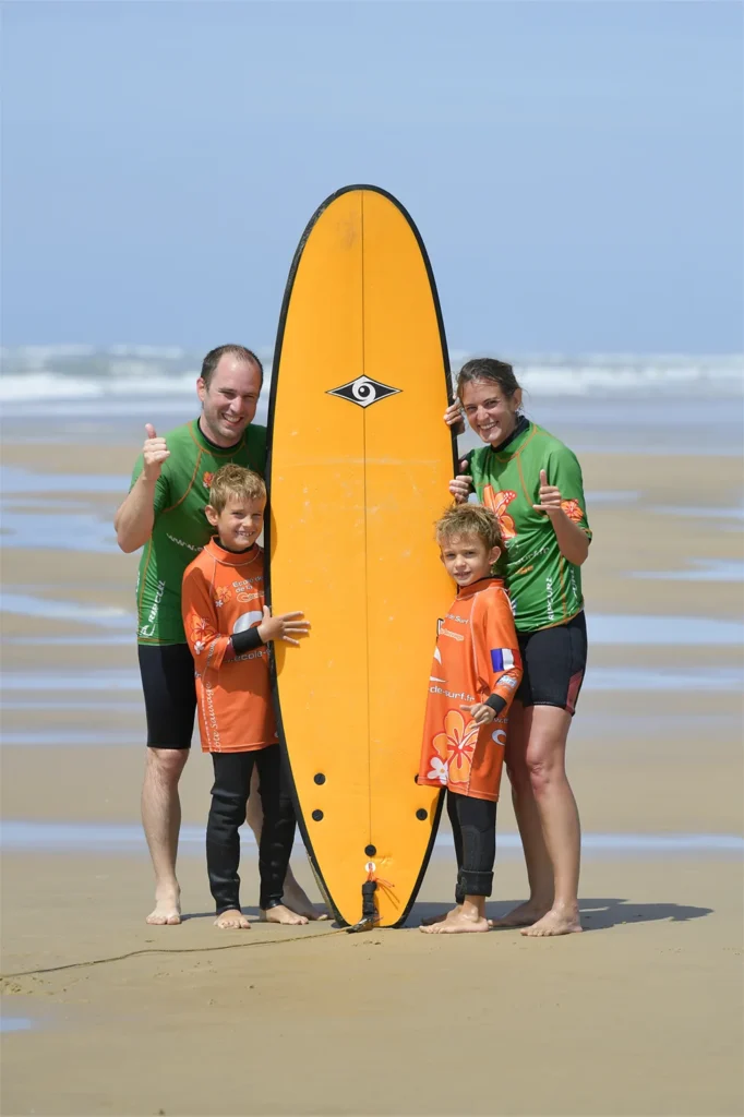 Cours de surf de surf famille parents enfants Côte Sauvage ESCS – ESCS La Palmyre Côte Sauvage