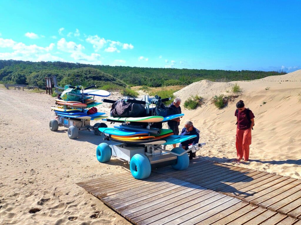 Materiel surf chariots planches de surf acces plage Côte Sauvage – ESCS La Palmyre Côte Sauvage